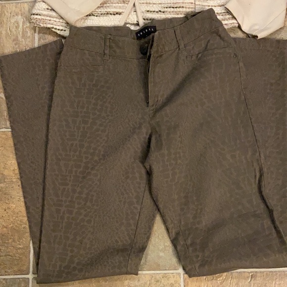 Tribal Jacket & Pants Set - Picture 2 of 9